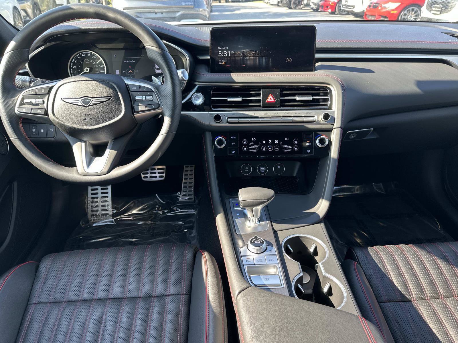Used 2025 Genesis G70 3.3T Advanced AWD/4WD image 11