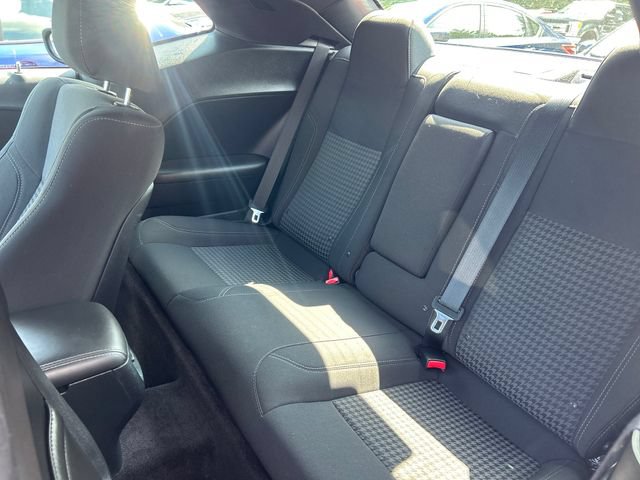 Used 2018 Dodge Challenger R/T w/ Blacktop Package RWD image 21