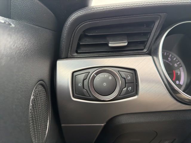 Used 2020 Ford Mustang Premium RWD image 26