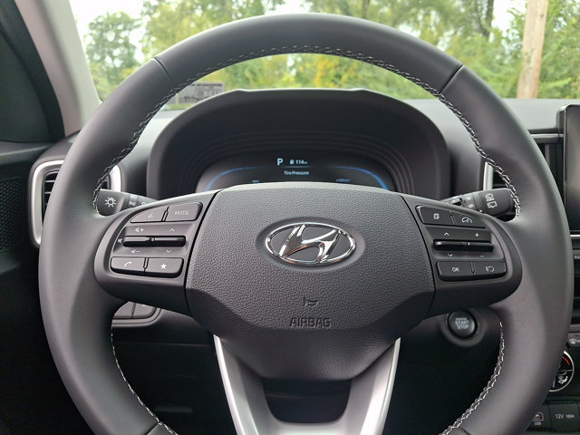 New 2026 Hyundai Venue SEL FWD image 18