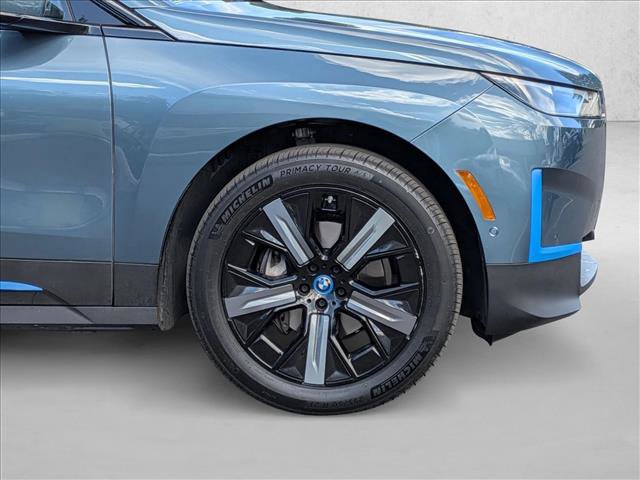 Certified 2023 BMW iX xDrive50 w/ BMW I Signature Blue Package image 24