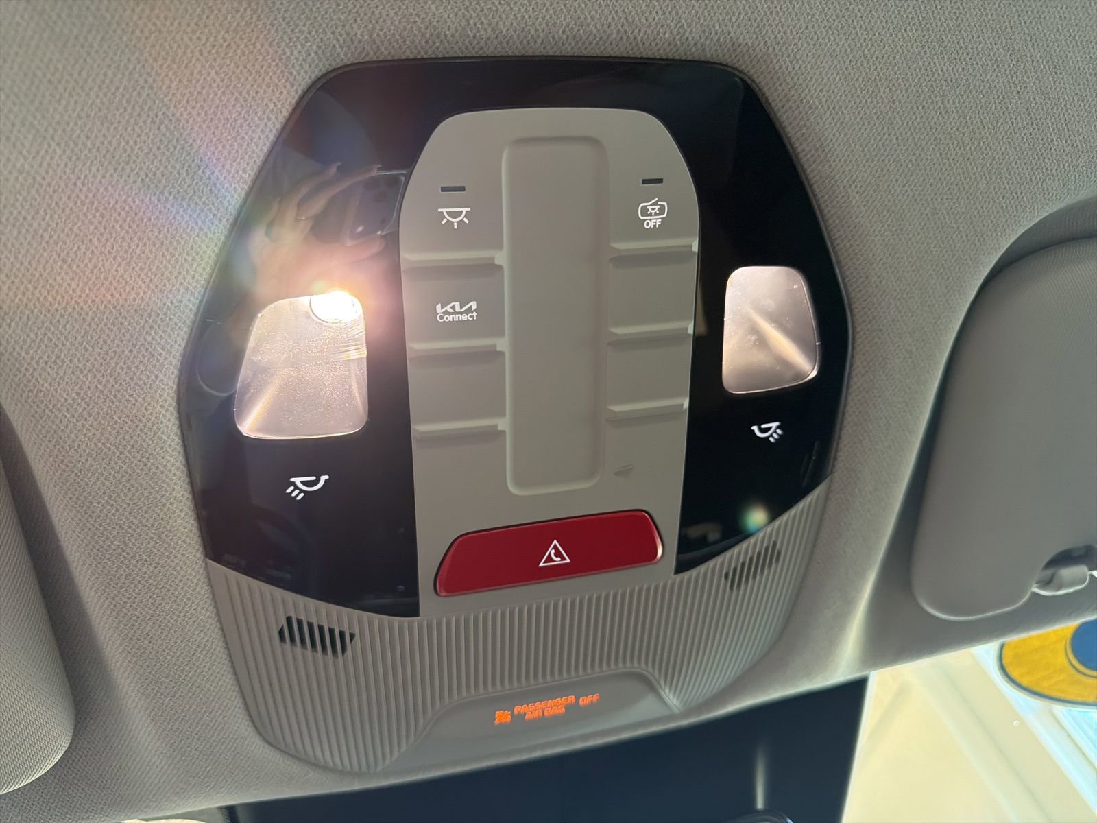 Used 2025 Kia K4 EX image 27