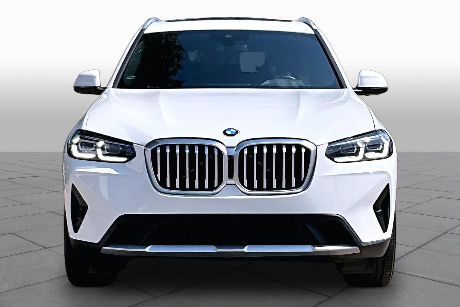 Used 2022 BMW X3 xDrive30i w/ Convenience Package AWD/4WD image 4