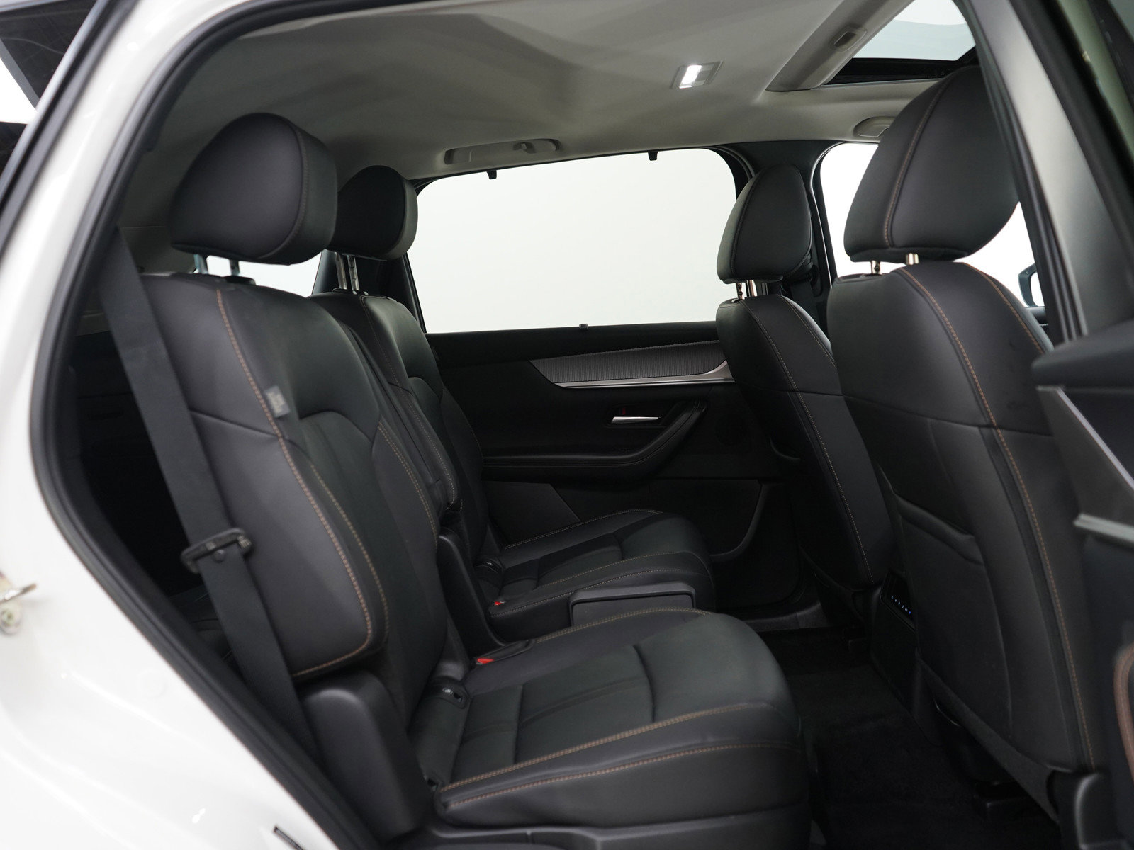 Certified 2024 MAZDA CX-90 Plug-In Hybrid w/ Preferred image 12