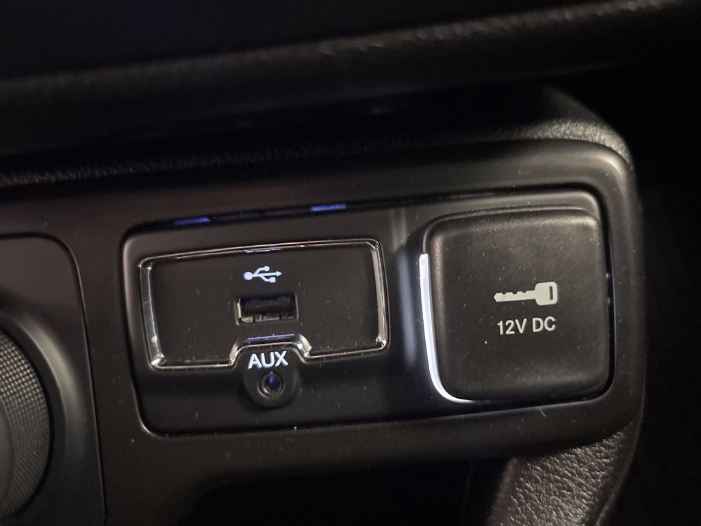 Used 2022 Jeep Renegade Latitude w/ Convenience Group AWD/4WD image 20