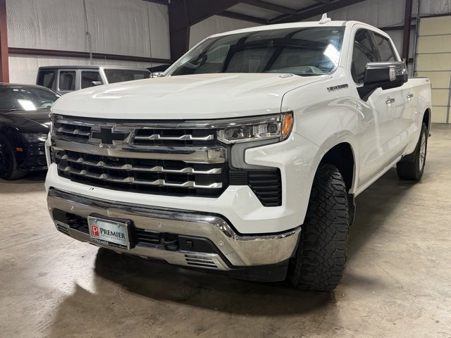 Used 2024 Chevrolet Silverado 1500 LTZ image 3