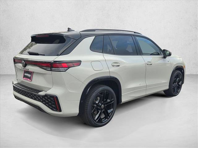 New 2026 Volkswagen Tiguan SE R-Line image 2