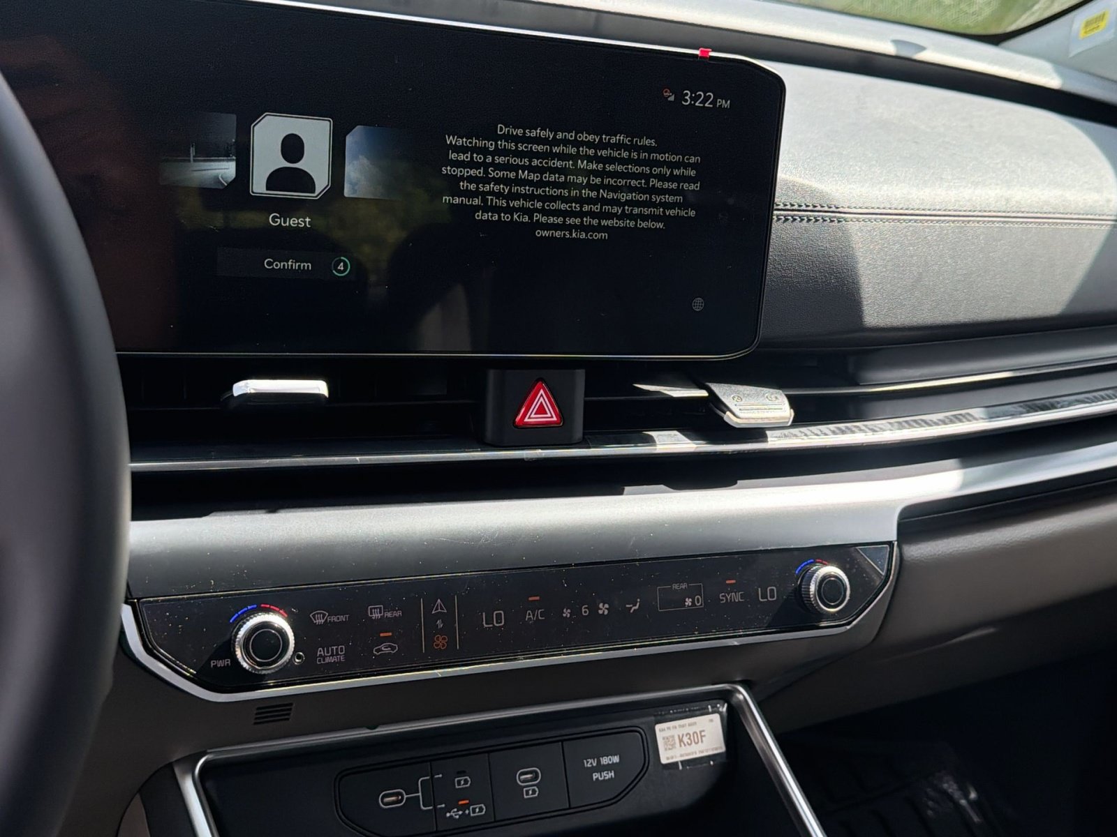 New 2026 Kia Carnival FWD image 21