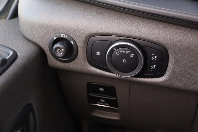 Used 2023 Ford Transit 350 XLT image 18