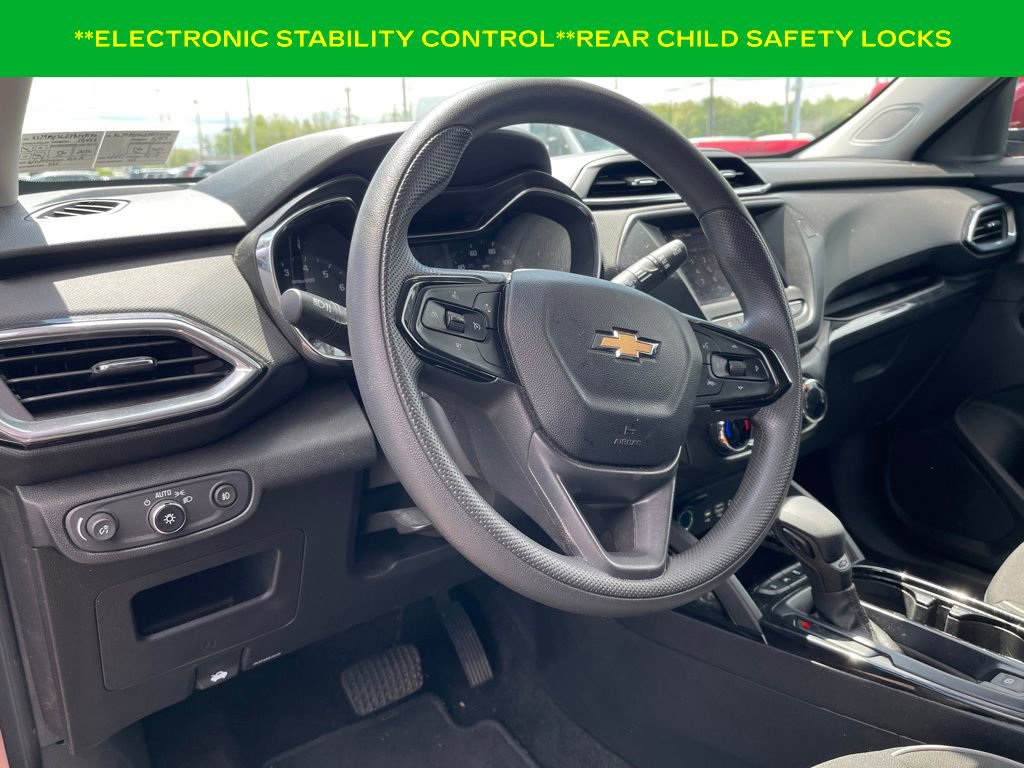Used 2023 Chevrolet TrailBlazer LT FWD image 14