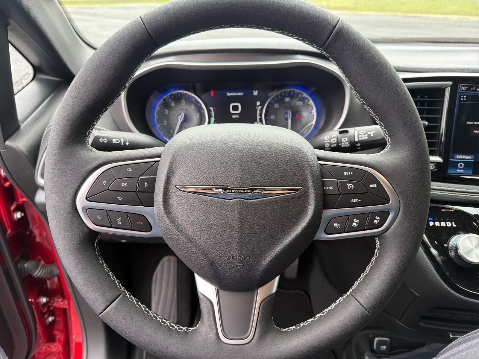 New 2026 Chrysler Pacifica Select FWD image 23