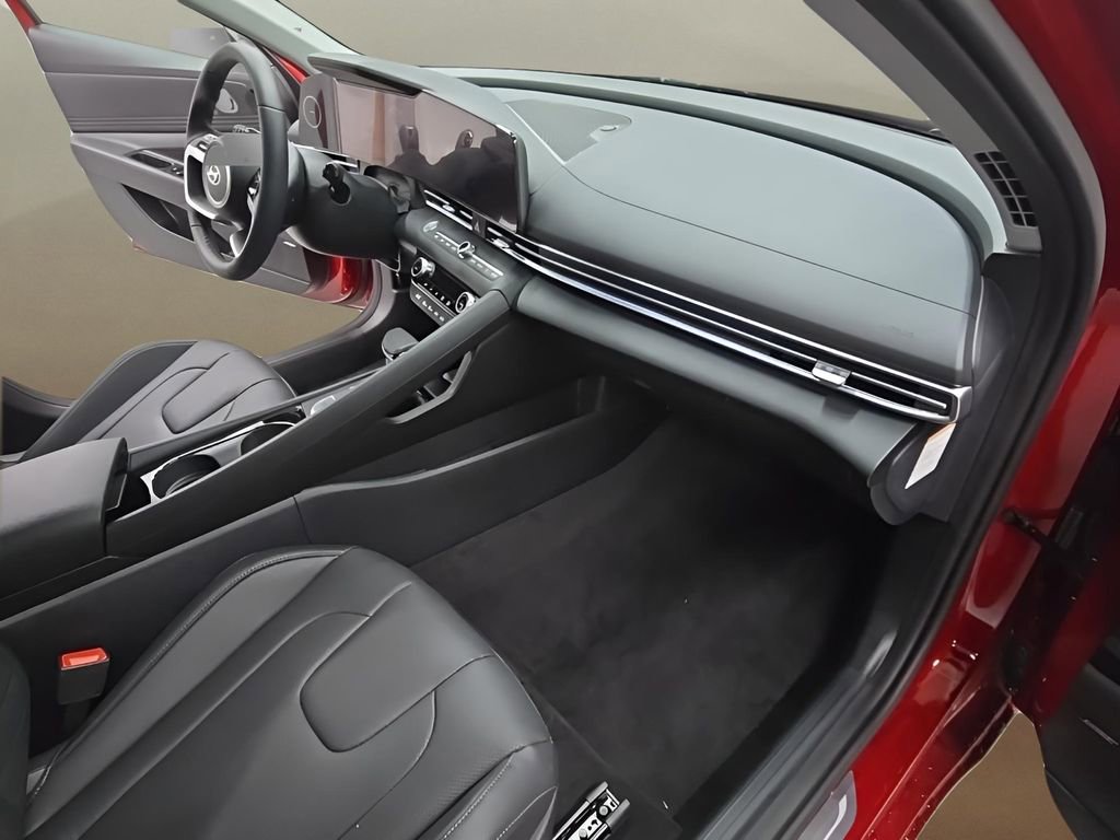 New 2026 Hyundai Elantra Limited FWD image 19