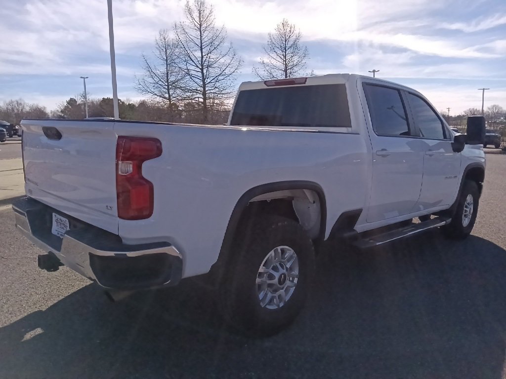 Used 2023 Chevrolet Silverado 2500 LT image 3