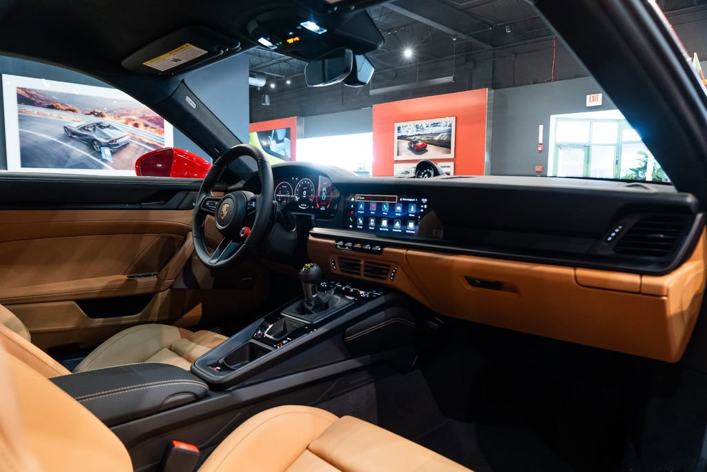 Used 2026 Porsche 911 GT3 RWD image 40