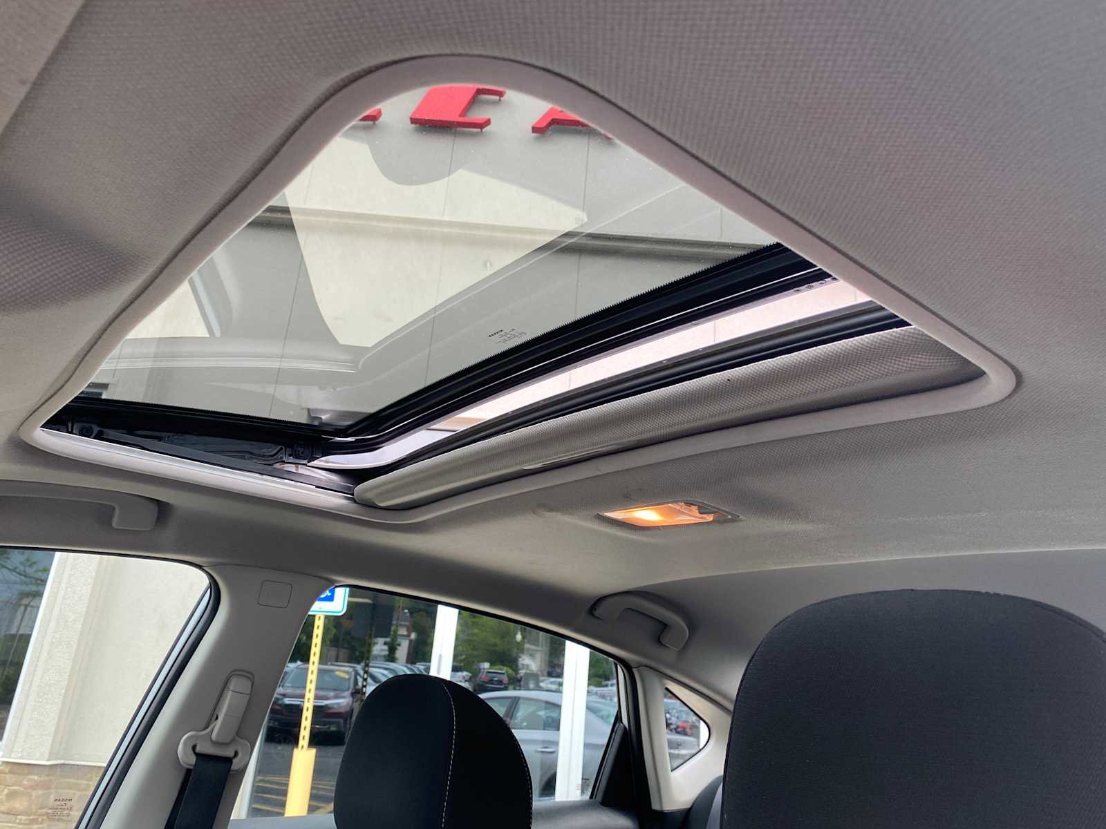 Used 2019 Nissan Sentra SV w/ Special Edition Package FWD image 23