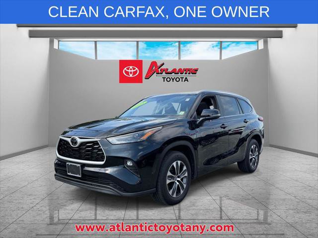 Certified 2025 Toyota Highlander XLE FWD image 4
