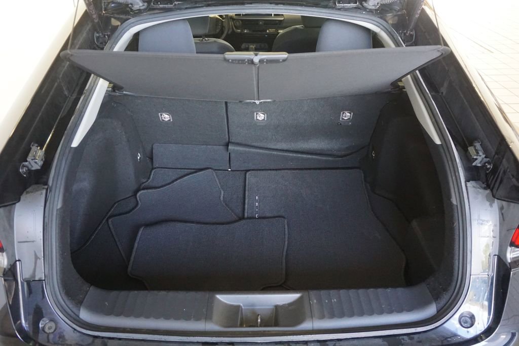 Used 2023 Toyota Prius LE FWD image 14