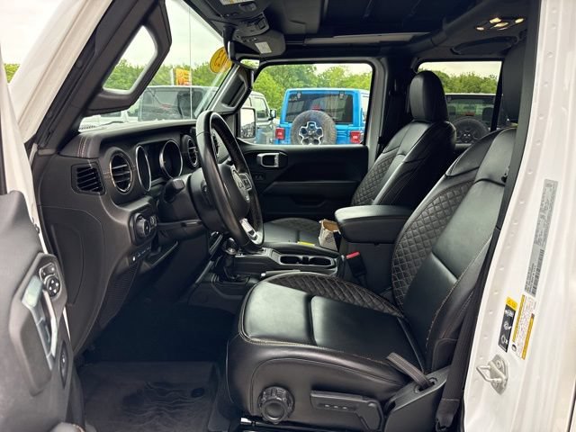 Used 2023 Jeep Wrangler Unlimited Sahara AWD/4WD image 13
