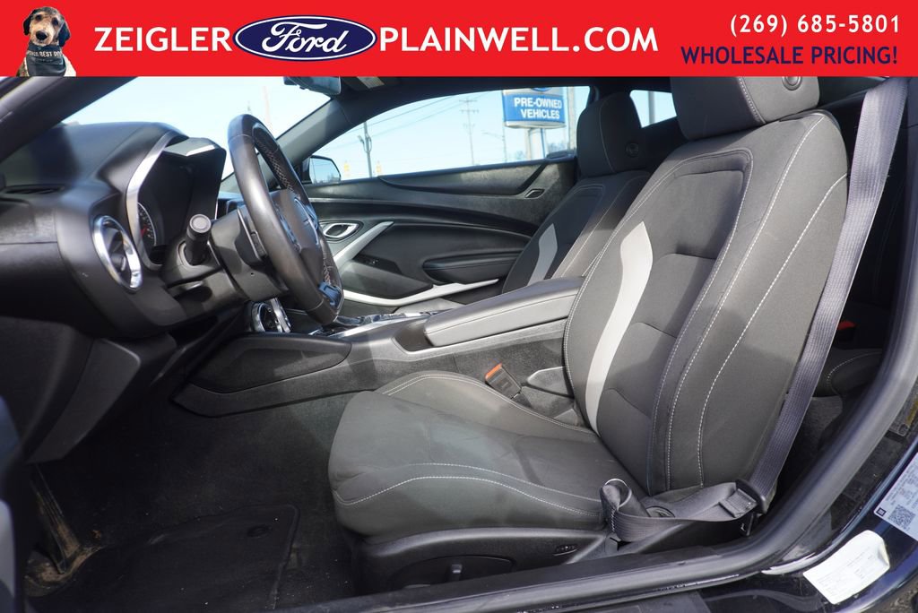 Used 2019 Chevrolet Camaro LT image 17