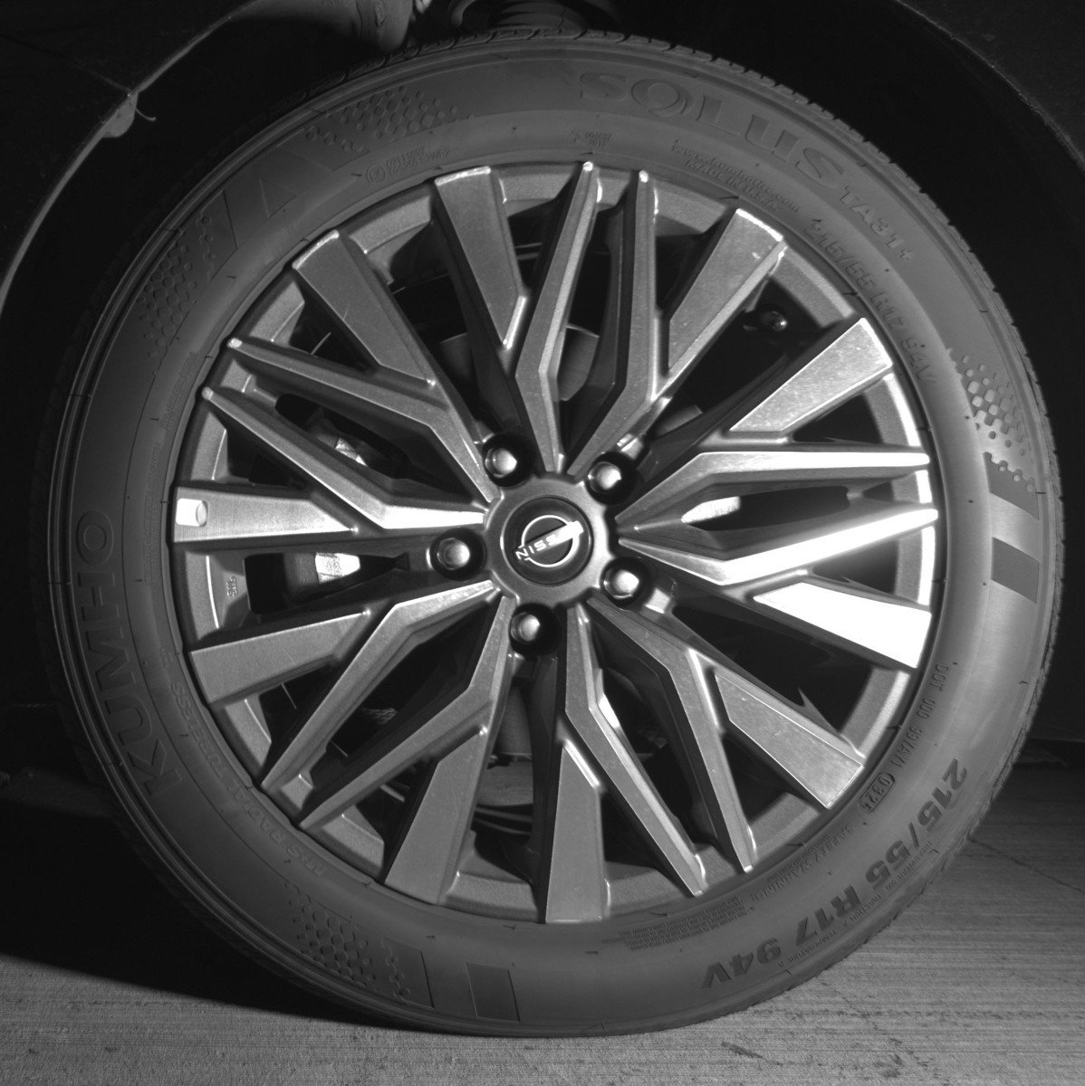 Used 2025 Nissan Altima 2.5 SV image 12