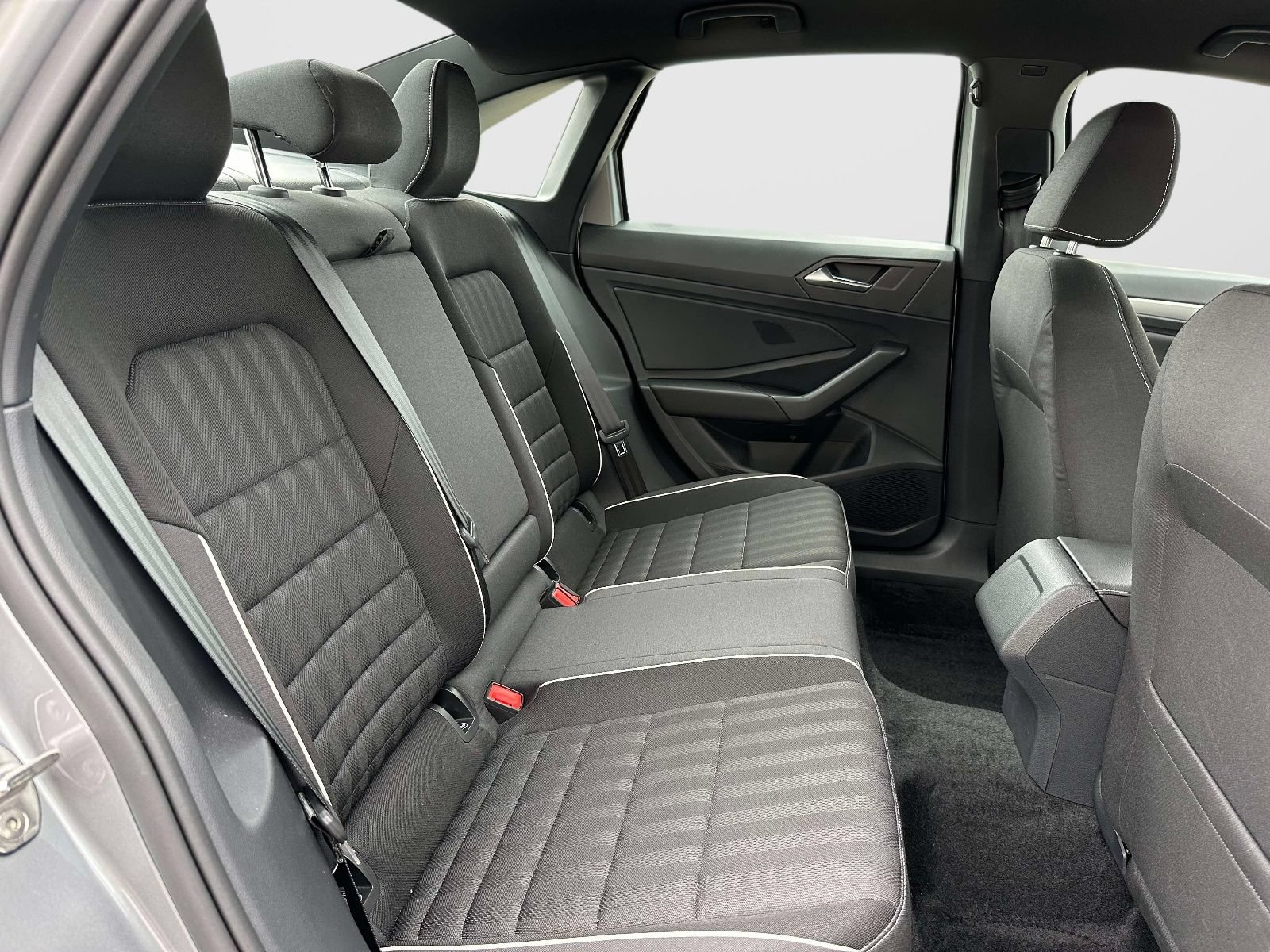 Certified 2024 Volkswagen Jetta Sport FWD image 12
