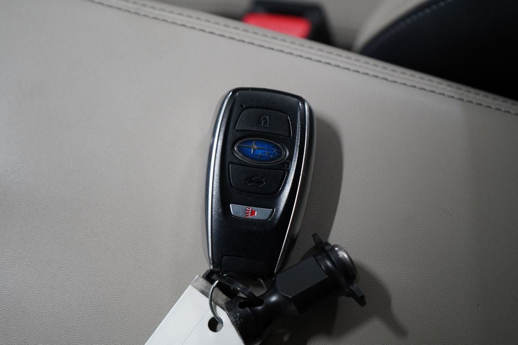 Used 2019 Subaru Ascent Limited AWD/4WD image 31