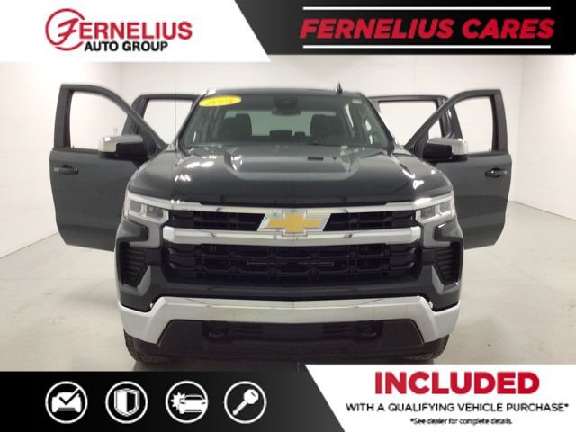 Used 2025 Chevrolet Silverado 1500 LT AWD/4WD image 9