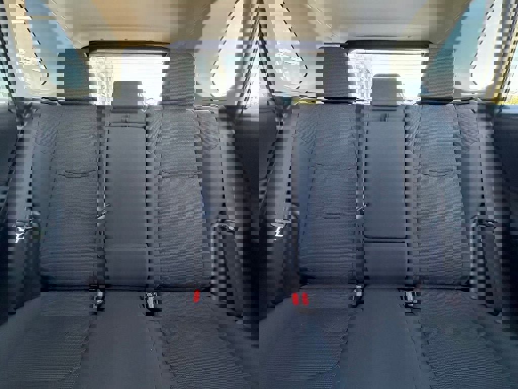 Used 2022 Toyota RAV4 LE image 23