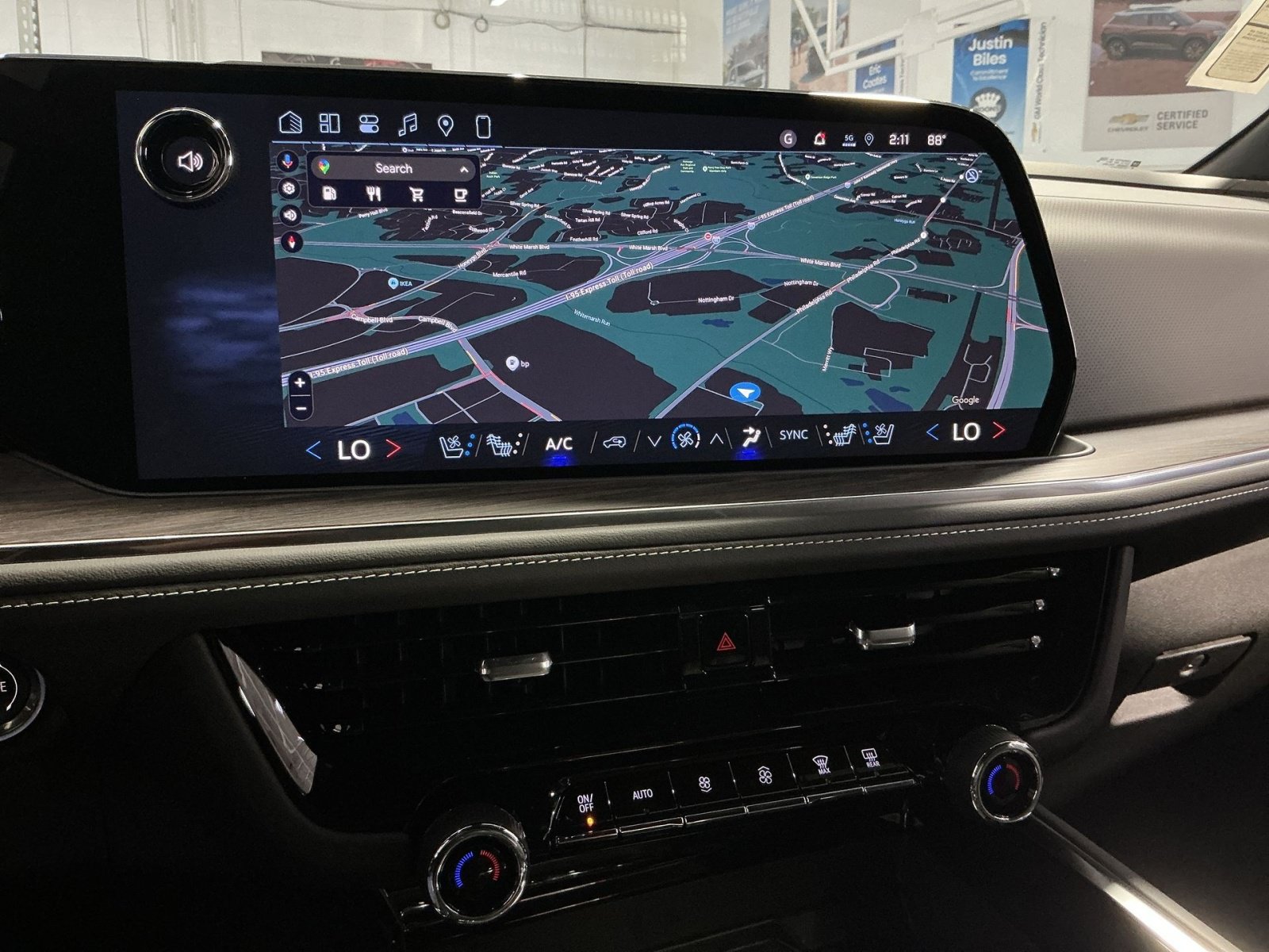 New 2026 Chevrolet Suburban Premier AWD/4WD image 21