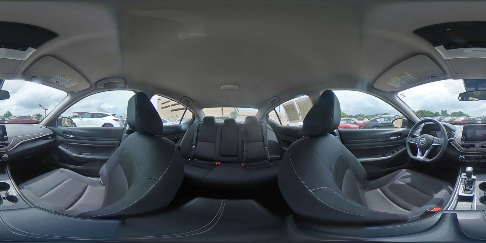Used 2025 Nissan Altima 2.5 SV FWD image 42