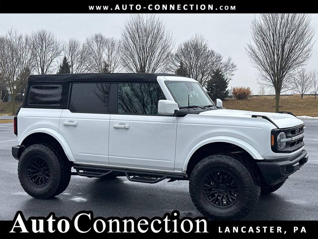 Used 2024 Ford Bronco Outer Banks image 1