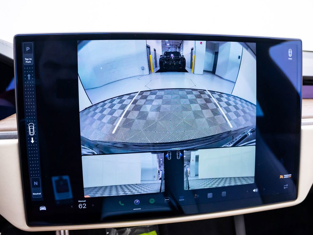 Used 2023 Tesla Model S Standard Range image 19