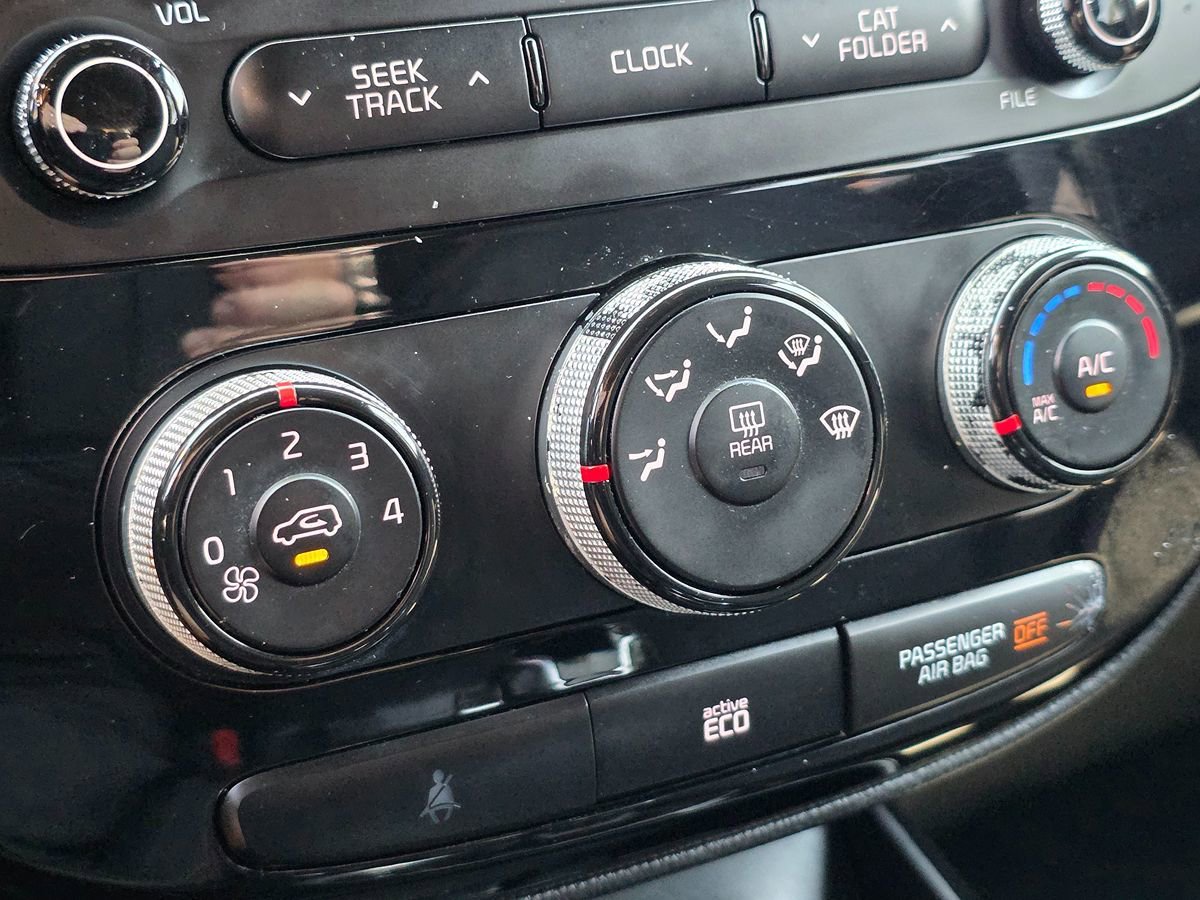 Used 2016 Kia Soul + w/ Soulful Package FWD image 38