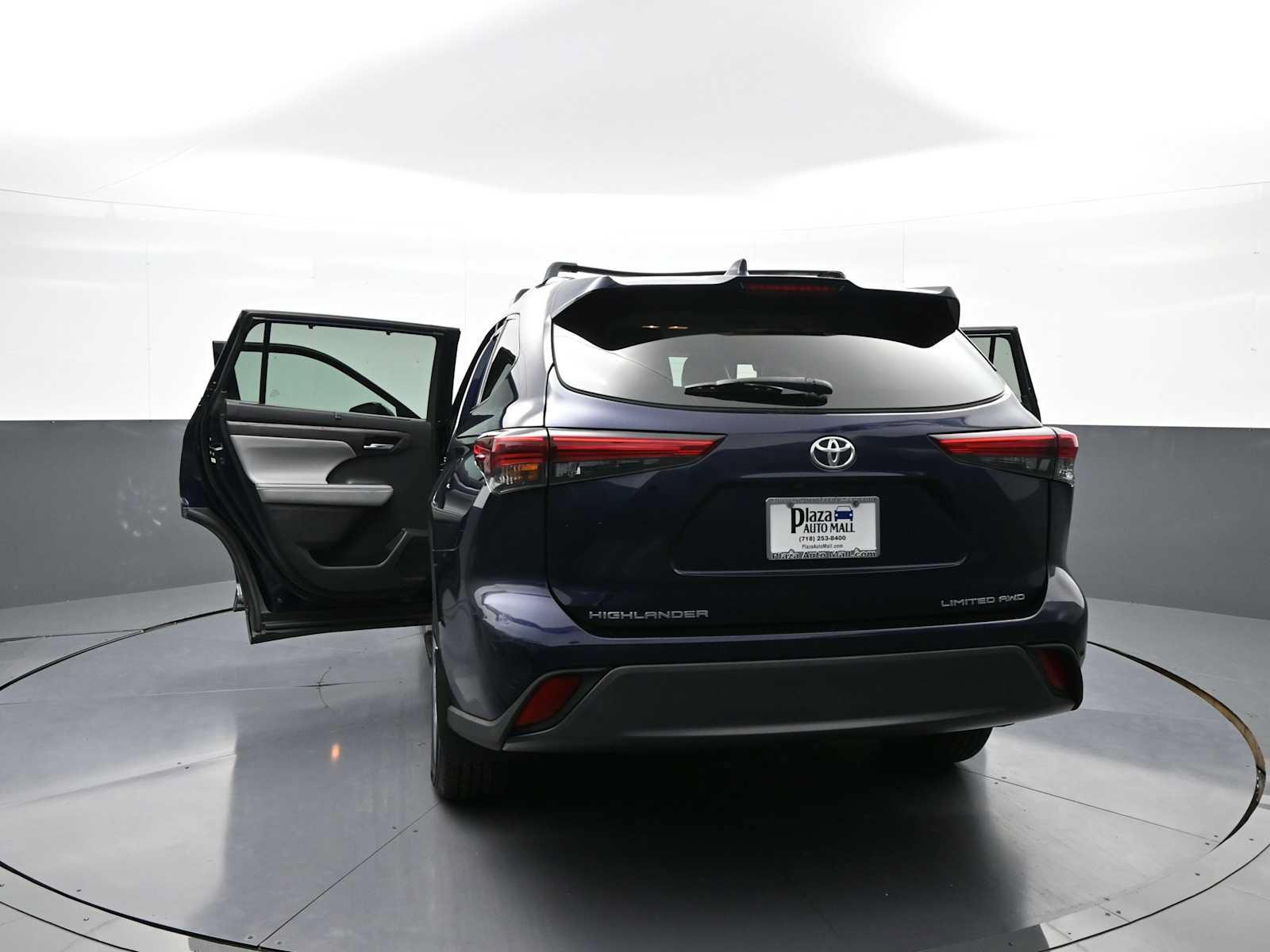 Used 2022 Toyota Highlander Limited AWD/4WD image 48