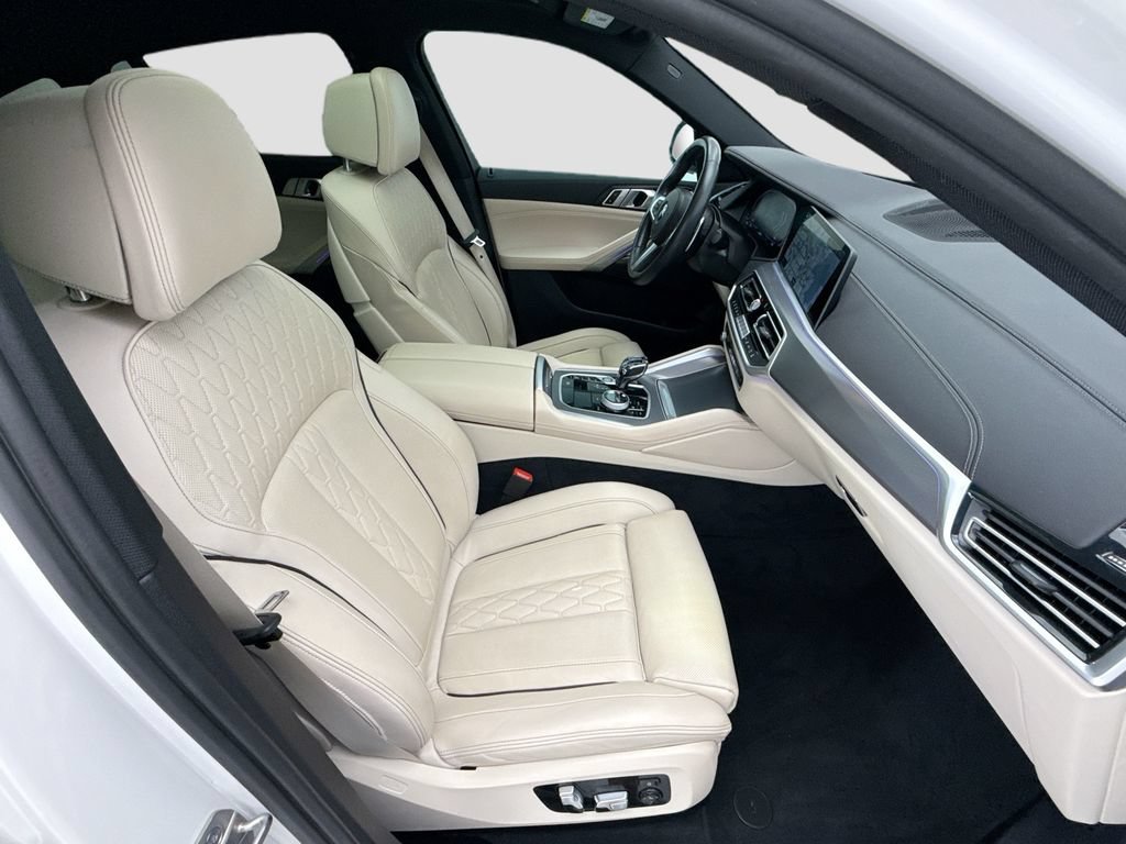 Used 2023 BMW X6 xDrive40i w/ M Sport Package AWD/4WD image 19