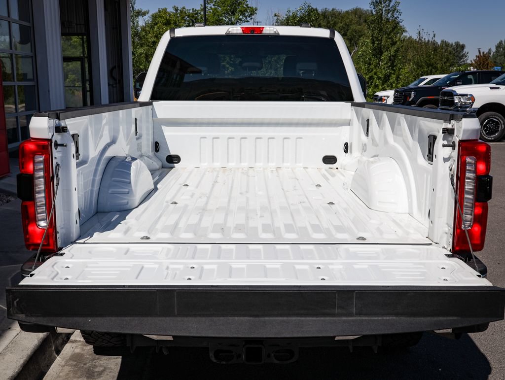 Used 2023 Ford F350 XLT w/ 360-Degree Camera Package AWD/4WD image 5