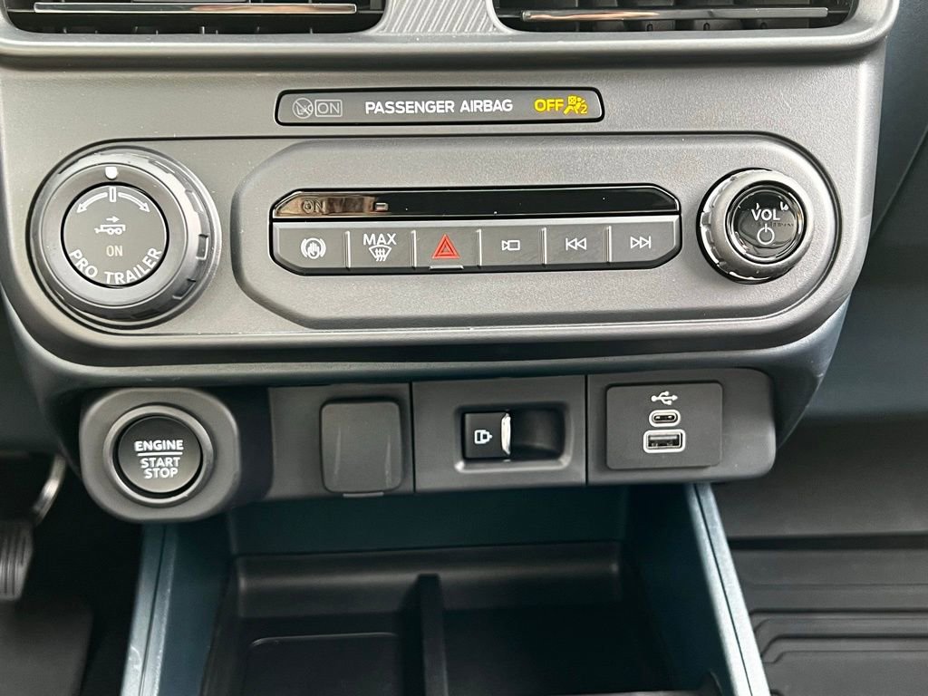 New 2026 Ford Maverick Lariat w/ Black Appearance Package image 28