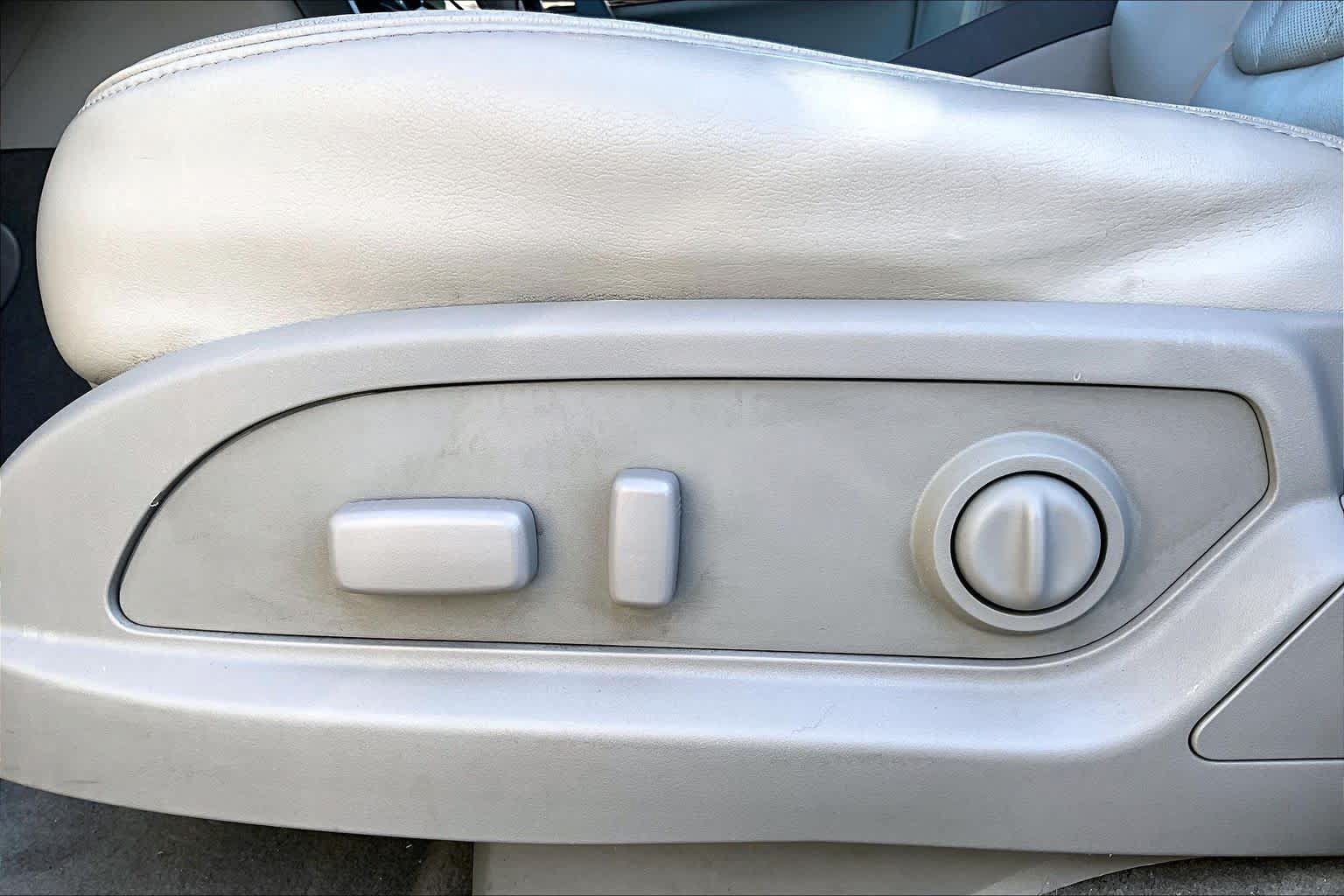 Used 2013 Buick Enclave Leather w/ Trailering Provision Package AWD/4WD image 34