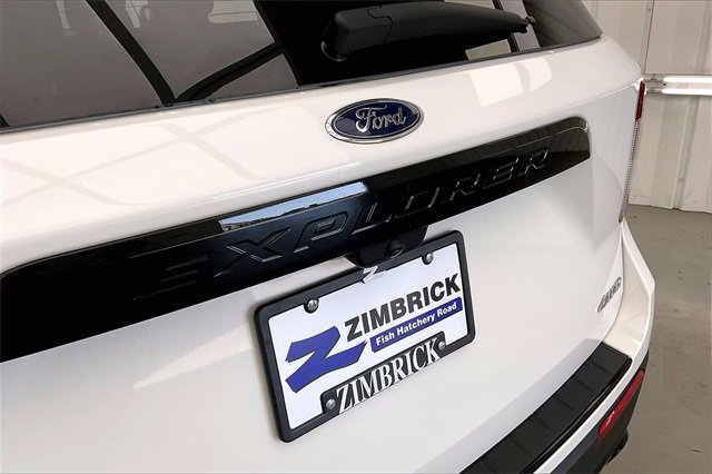 Used 2023 Ford Explorer ST-Line w/ Class IV Trailer Tow Package image 9