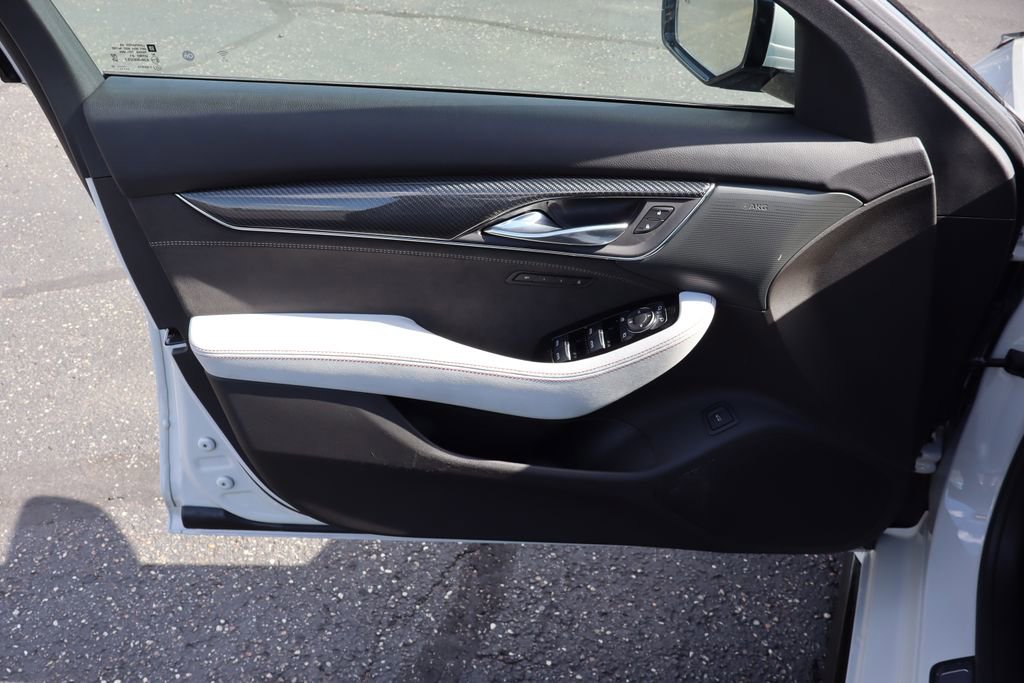 Used 2023 Cadillac CT5 V Blackwing w/ Carbon Fiber Package 2 RWD image 27