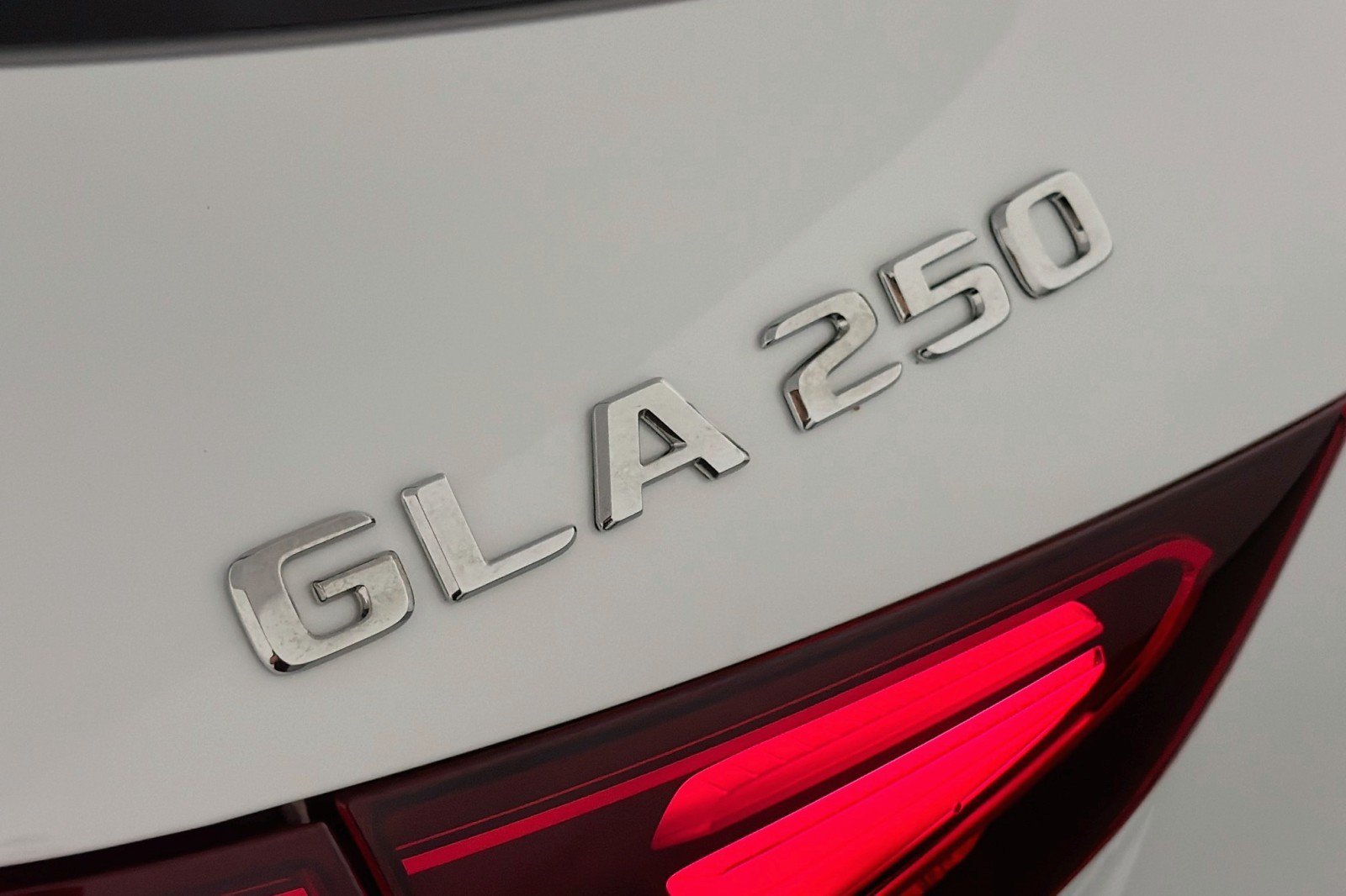 New 2026 Mercedes-Benz GLA 250 image 8