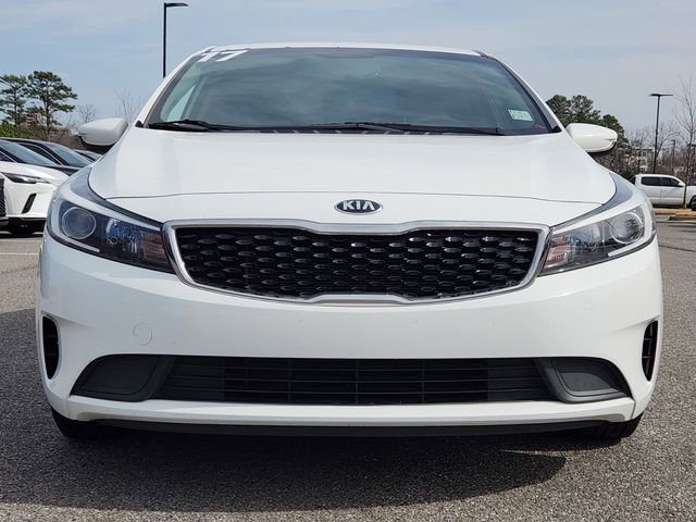 Used 2017 Kia Forte LX image 2