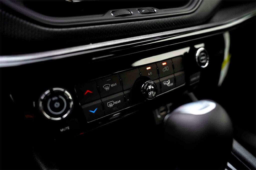 New 2026 Jeep Compass Latitude image 16