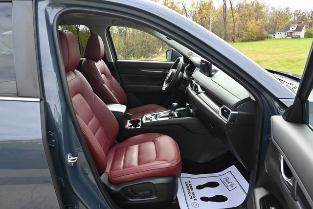 Used 2023 MAZDA CX-5 Carbon Edition image 19