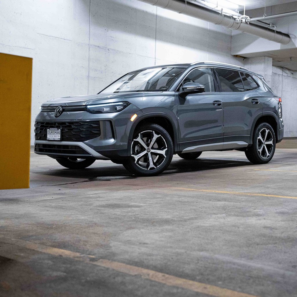 New 2025 Volkswagen Tiguan SE