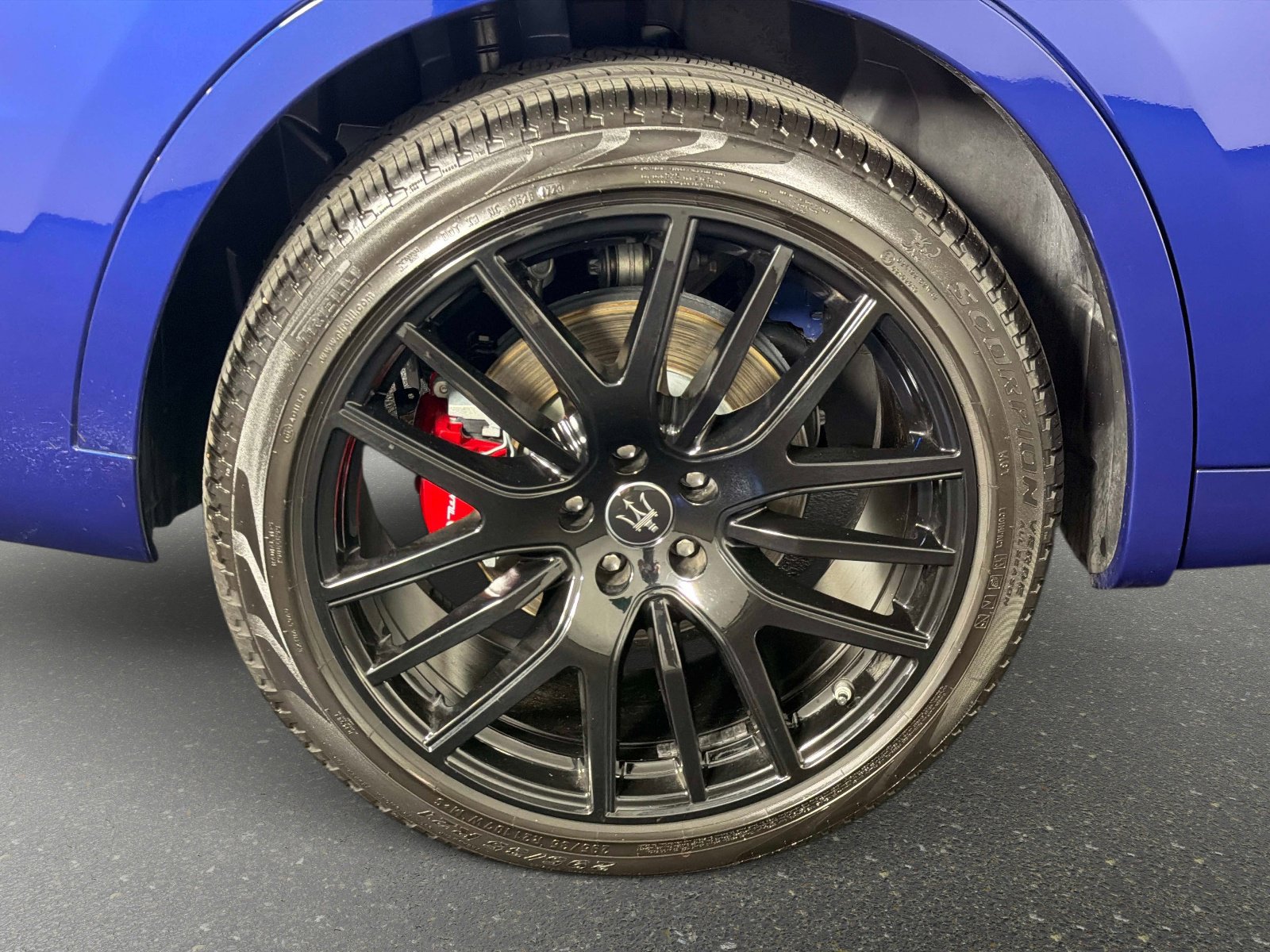 Used 2024 Maserati Levante Modena Ultima AWD/4WD image 18