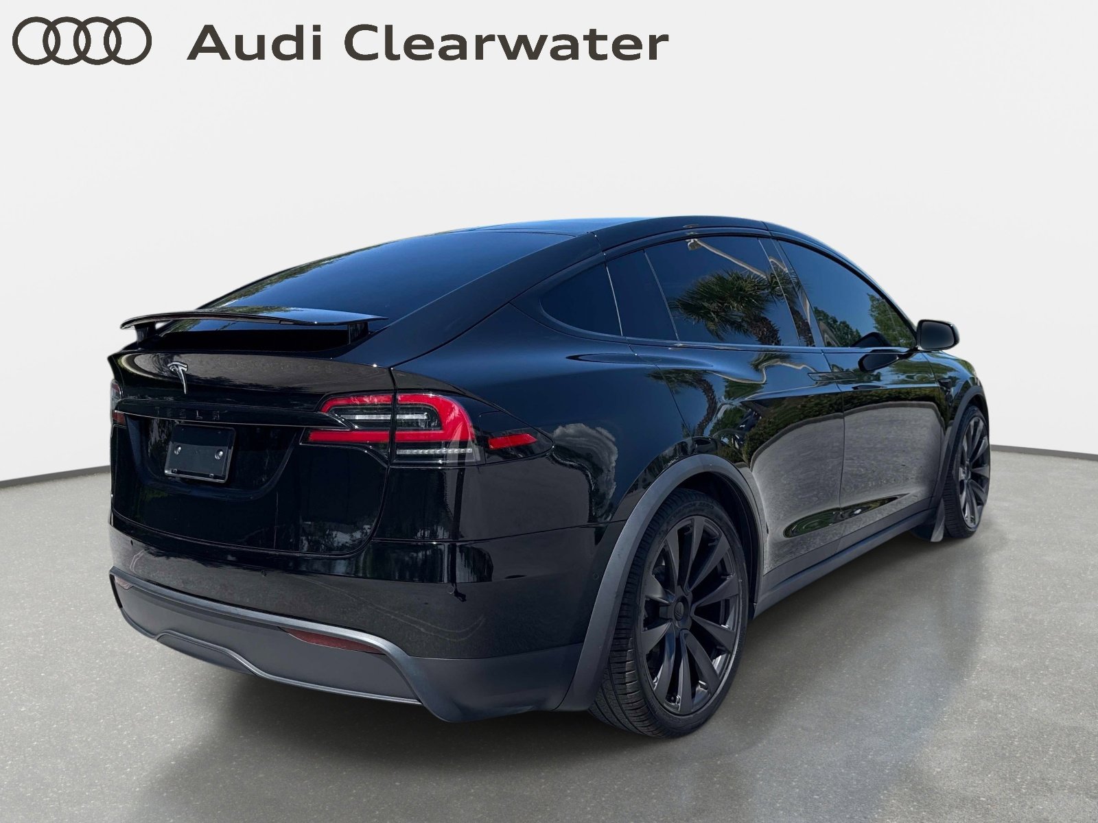 Used 2023 Tesla Model X AWD/4WD image 4