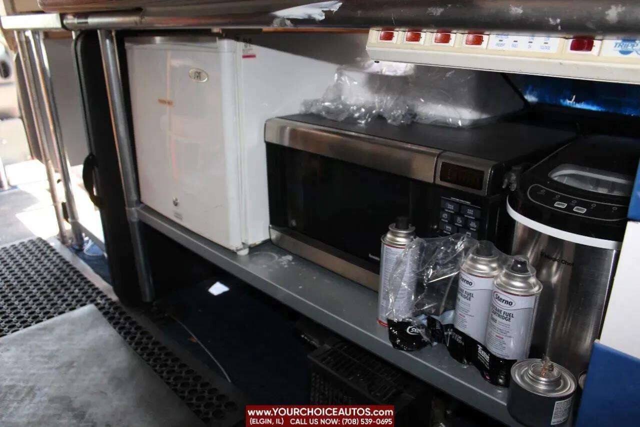 Used 2006 Ford E-450 and Econoline 450 RWD image 22