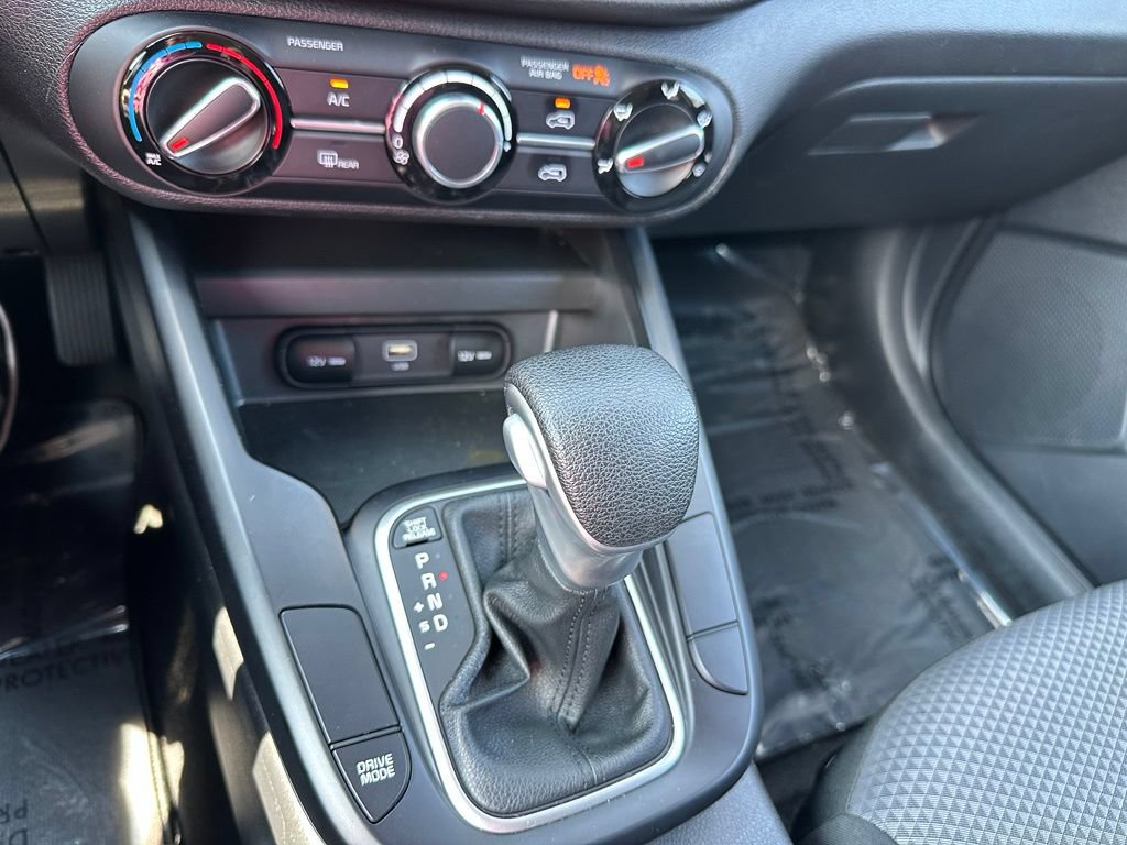 Used 2023 Kia Soul LX w/ LX Technology Package FWD image 15