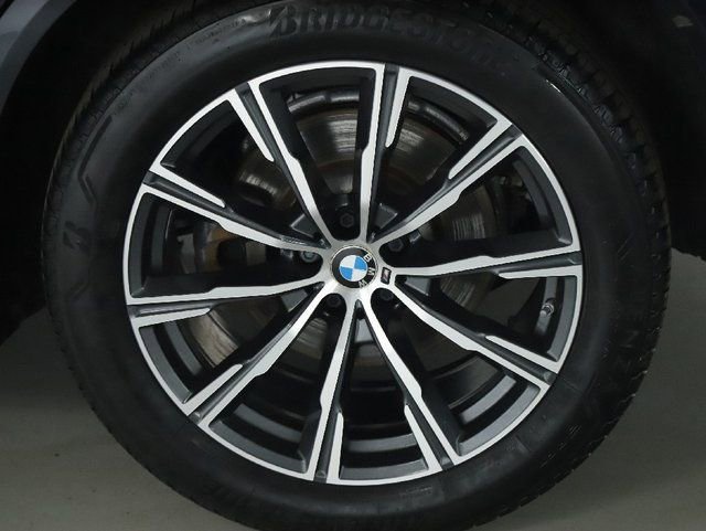 Used 2019 BMW X5 xDrive40i w/ M Sport Package image 39